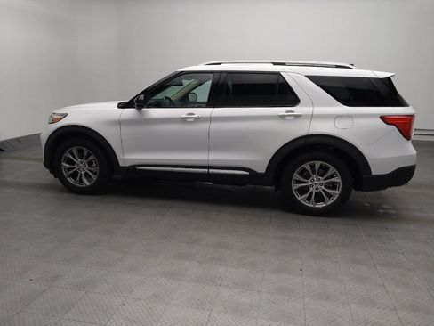 Used 2022 Ford Explorer Limited w/ Equipment Group 301A RWD image 3