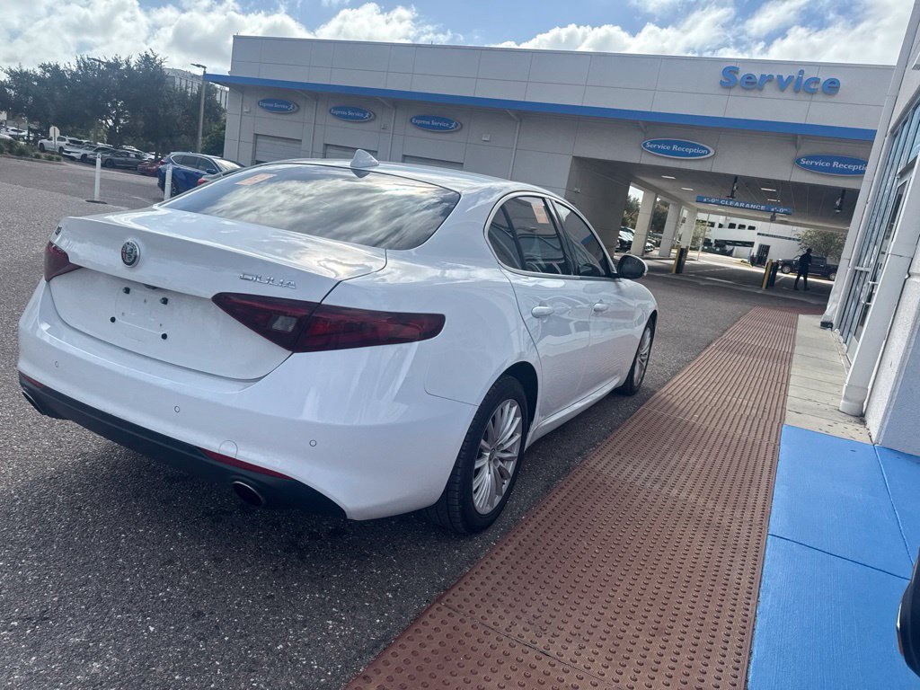 Used 2021 Alfa Romeo Giulia Sprint w/ Cold Weather Package AWD/4WD image 29