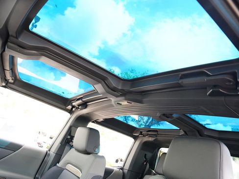 Used 2025 GMC Hummer EV 3X AWD/4WD image 7