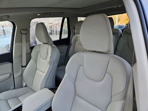 Used 2024 Volvo XC90 T8 Plus w/ Protection Package image 13