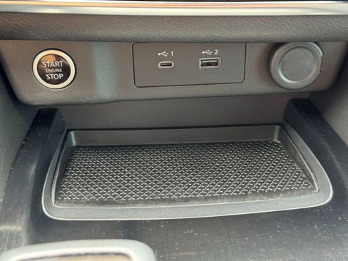 Used 2022 Nissan Rogue SV FWD image 25
