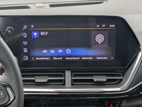 New 2026 Chevrolet Trax RS w/ Sunroof Package FWD image 28