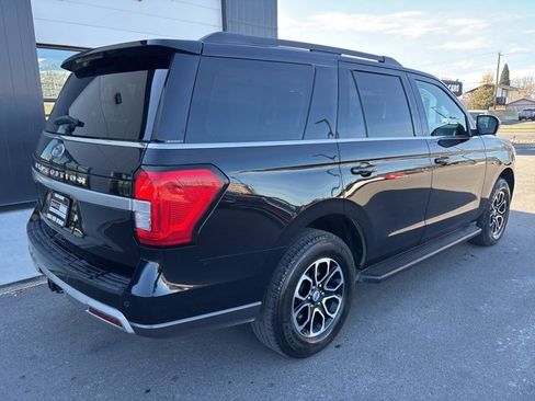 Used 2024 Ford Expedition XLT image 10