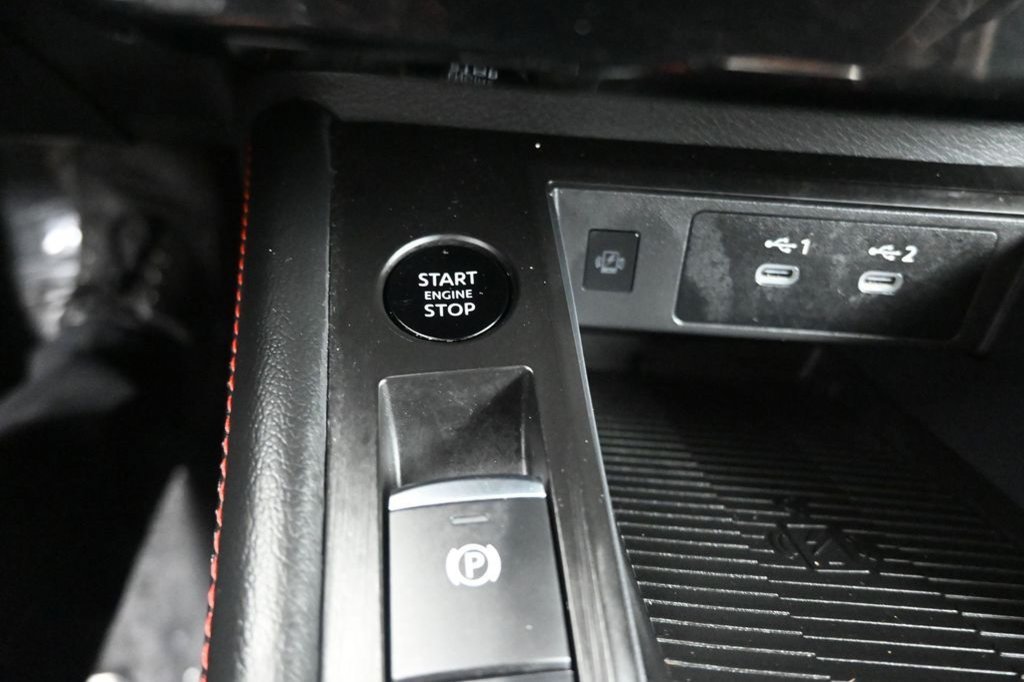 Used 2026 Nissan Kicks SR FWD image 39