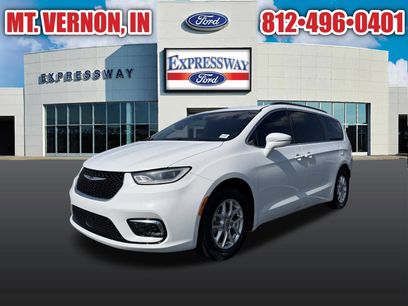 Used 2022 Chrysler Pacifica Touring-L