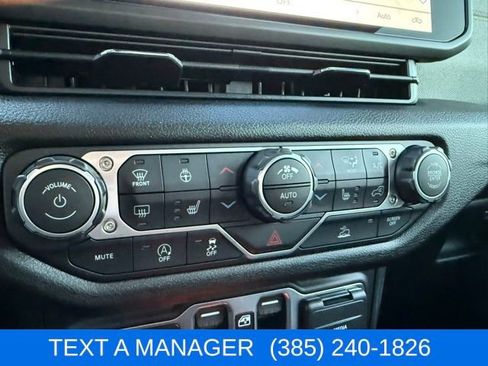 New 2025 Jeep Gladiator Sport image 20