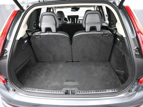 Used 2020 Volvo XC90 T5 Momentum image 35