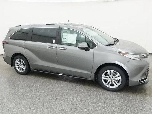New 2026 Toyota Sienna Limited image 71
