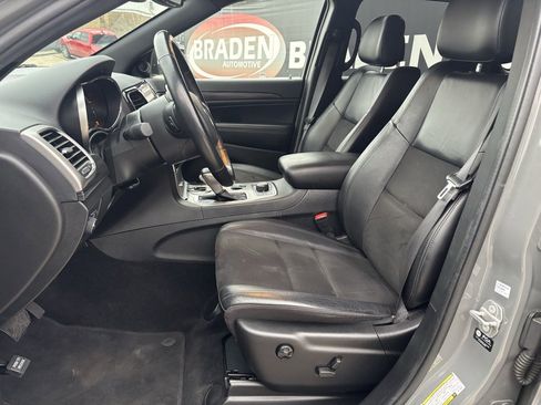 Used 2022 Jeep Grand Cherokee Laredo X image 21