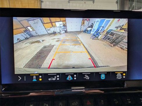 Certified 2023 Chevrolet Silverado 1500 ZR2 w/ Technology Package image 24