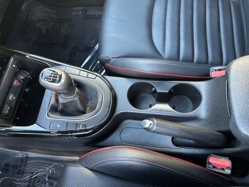 Certified 2022 Kia Forte GT image 22