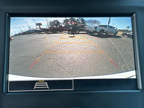 Used 2023 Chevrolet Equinox LT w/ Driver Convenience Package AWD/4WD image 30