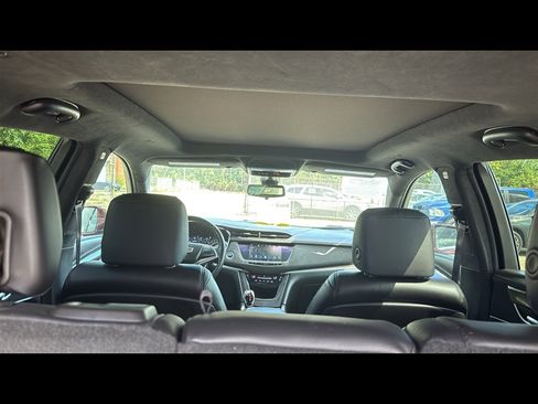 Used 2017 Cadillac XT5 Platinum image 28