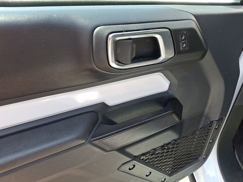 Certified 2025 Ford Bronco Badlands AWD/4WD image 13