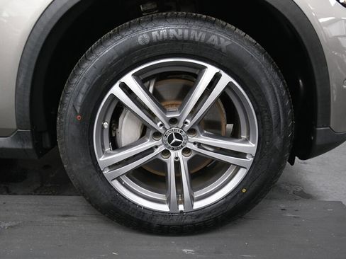 Used 2021 Mercedes-Benz GLC 300 4MATIC image 33