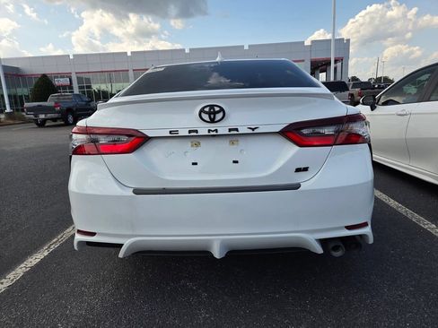 Used 2024 Toyota Camry SE FWD image 7
