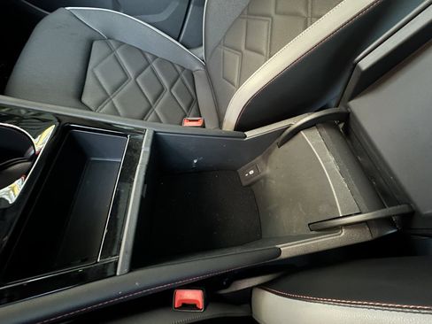 Used 2024 Volkswagen Atlas Peak Edition SEL image 33