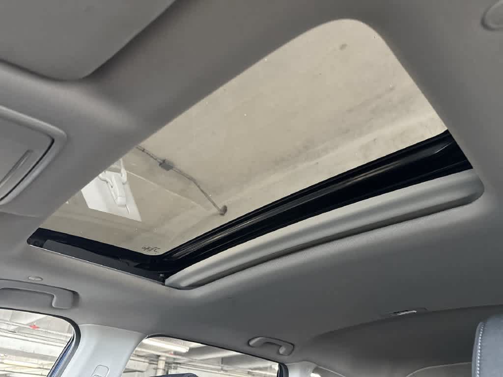 Used 2025 Honda CR-V EX image 16