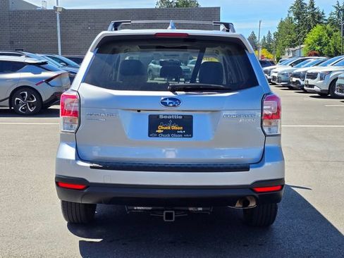 Used 2017 Subaru Forester 2.5i Premium AWD/4WD image 5