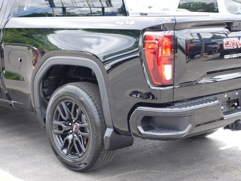Used 2023 GMC Sierra 1500 Pro w/ Graphite Edition AWD/4WD image 10