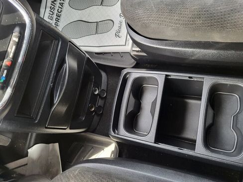 Used 2016 Dodge Grand Caravan SE image 24
