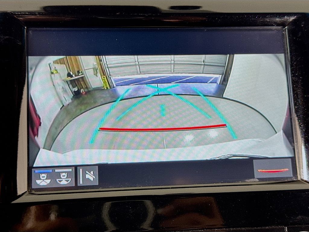 Used 2018 Toyota Camry SE w/ Moonroof Package FWD image 28