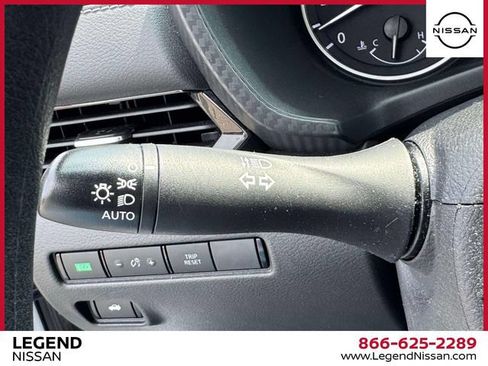 Certified 2023 Nissan Sentra SV FWD image 22