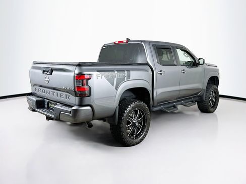 Used 2022 Nissan Frontier SV w/ Technology Package image 9
