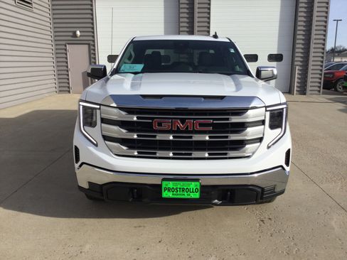 Used 2024 GMC Sierra 1500 SLE image 3