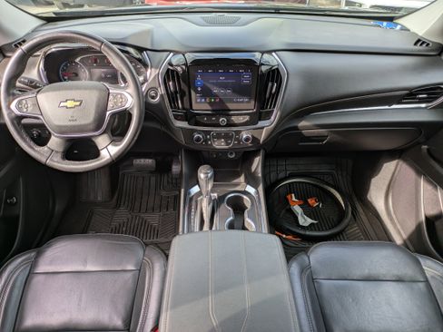 Used 2020 Chevrolet Traverse LT image 17
