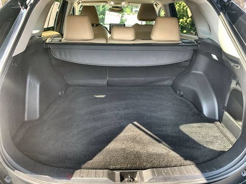 Used 2021 Toyota RAV4 XLE FWD image 38
