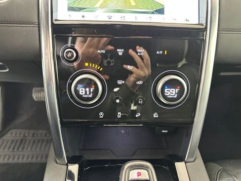 Used 2020 Land Rover Discovery Sport Standard image 23