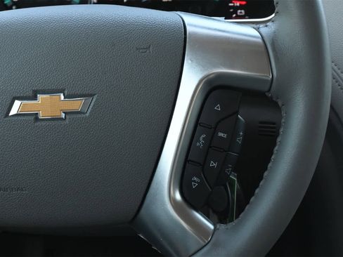 Used 2014 Chevrolet Traverse LT image 10