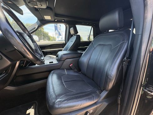 Used 2018 Ford Expedition Limited w/ Equipment Group 302A RWD image 17
