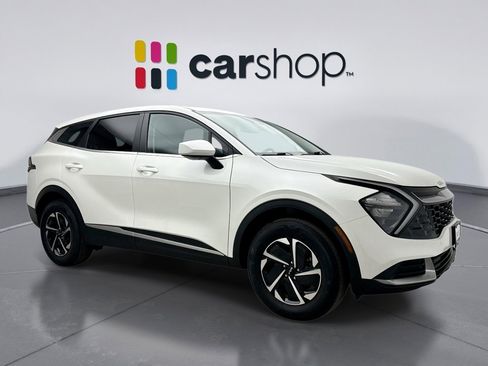 Used 2023 Kia Sportage LX image 7