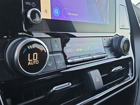 Used 2023 Toyota Highlander Platinum image 25