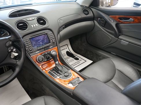 Used 2005 Mercedes-Benz SL 500 image 11