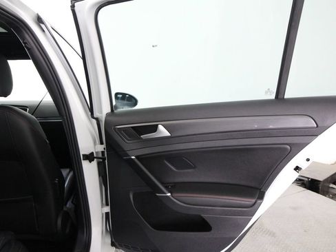 Used 2019 Volkswagen GTI SE FWD image 37