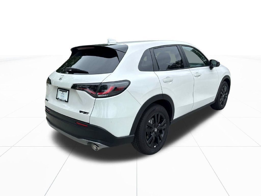Certified 2026 Honda HR-V Sport image 9
