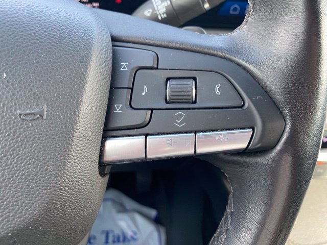 Used 2025 Cadillac XT4 Premium Luxury AWD/4WD image 25