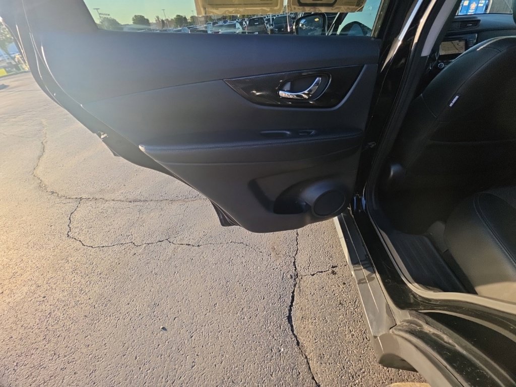 Used 2020 Nissan Rogue SL w/ Premium Package AWD/4WD image 22