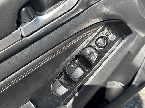 Used 2023 Nissan Altima 2.5 SR w/ SR Premium Package FWD image 18