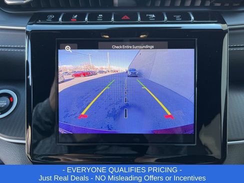 New 2025 Jeep Grand Cherokee Altitude image 17