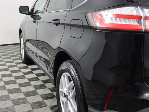 Used 2023 Ford Edge SEL image 18