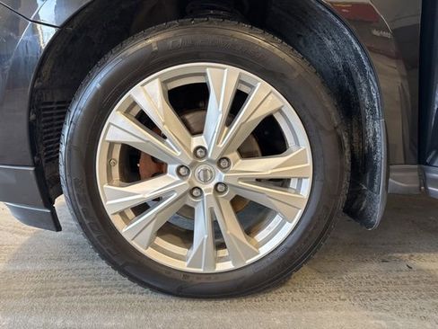 Used 2018 Nissan Pathfinder SL w/ SL Premium Package image 31