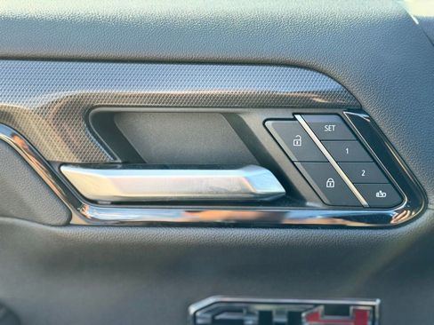Certified 2023 GMC Sierra 1500 AT4 w/ Technology Package AWD/4WD image 22