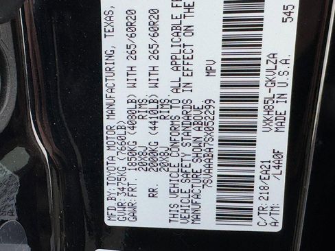 Used 2025 Toyota Sequoia 4WD image 26