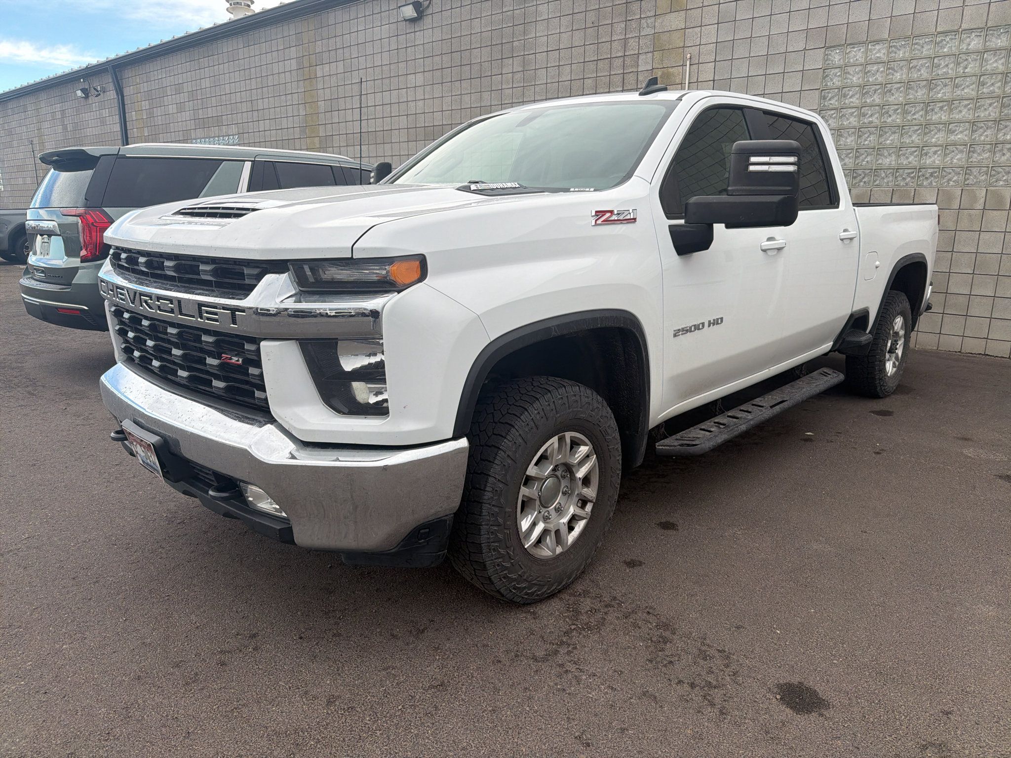 Used 2022 Chevrolet Silverado 2500 LT w/ Convenience Package AWD/4WD image 1
