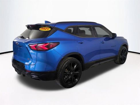 Used 2021 Chevrolet Blazer RS w/ Enhanced Convenience Package image 5