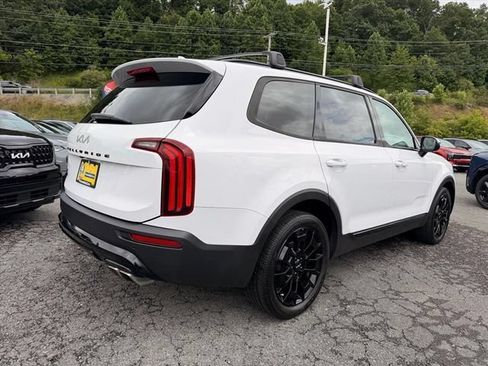 Used 2022 Kia Telluride EX w/ EX Premium Package AWD/4WD image 13